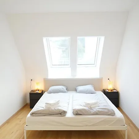 Luxus Apartamento *