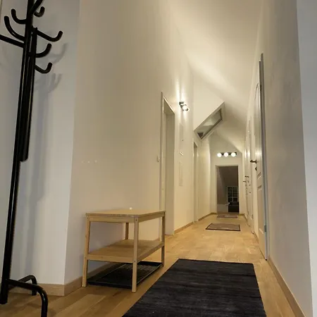 Luxus Apartamento *