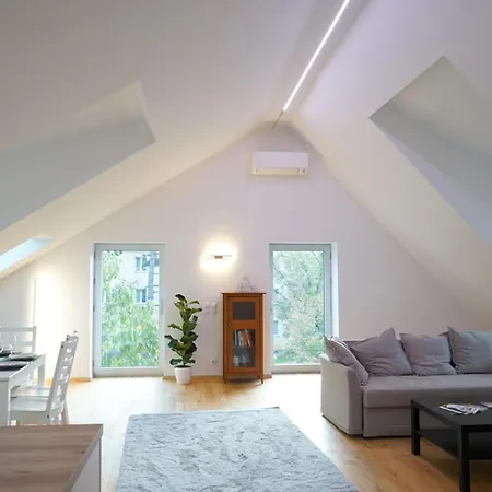 Luxus Apartamento *
